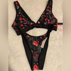 Victoria’s Secret NWT Floral Bikini